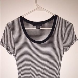 Black & white stripped tee